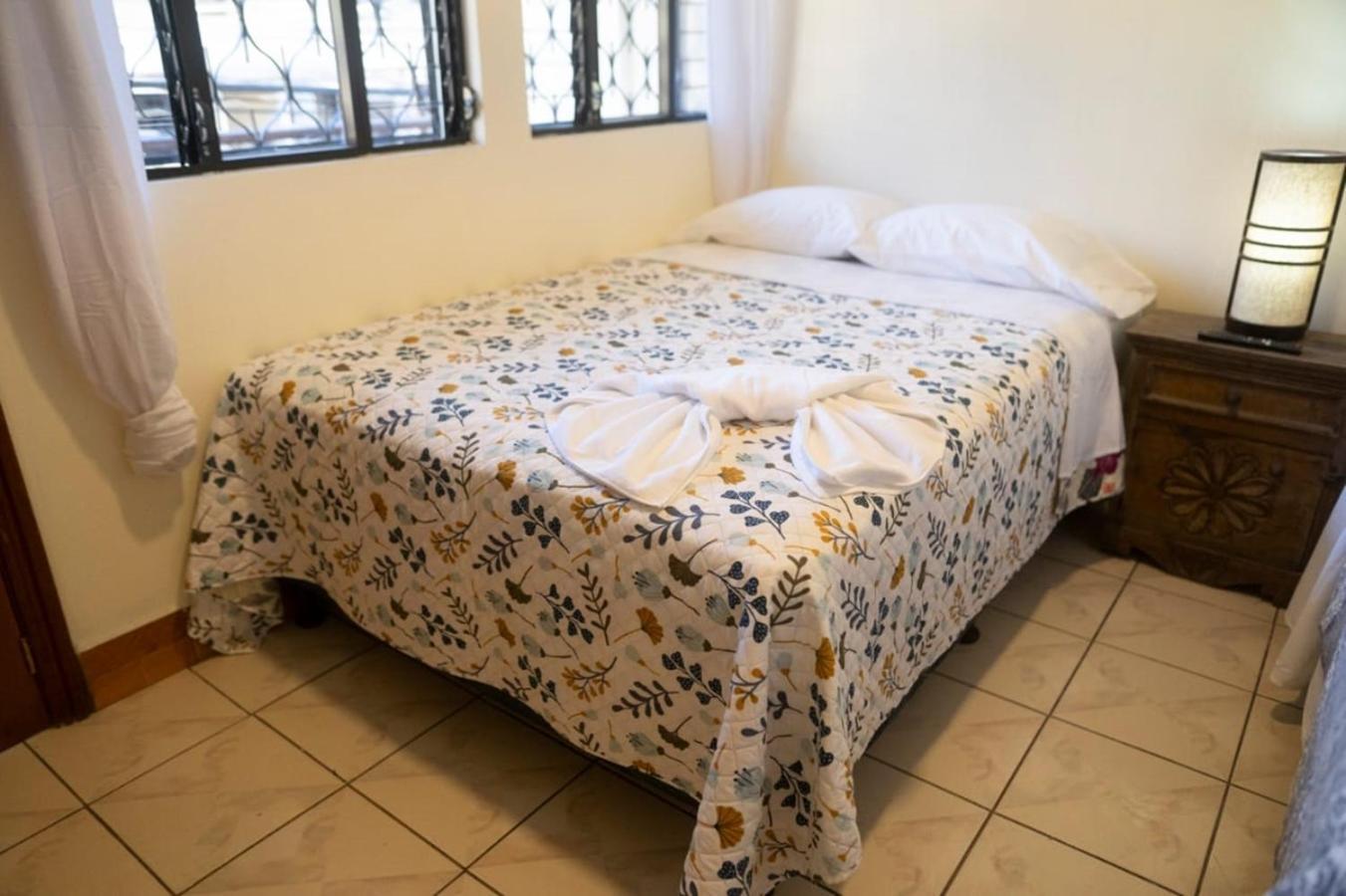 Hotel Los Manantiales Panajachel Zewnętrze zdjęcie